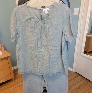 Liz Claiborne Top and Pants Set Sage Color